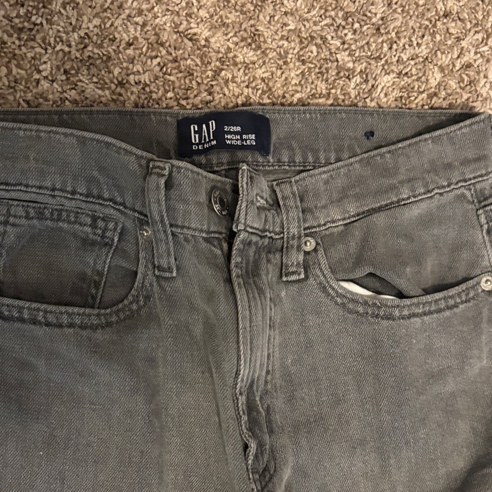 GAP Women's High Rise Jeans in Gray